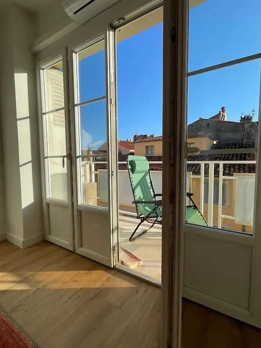 Beautiful - Balcony - Close Train And Port Toulon Lejlighed